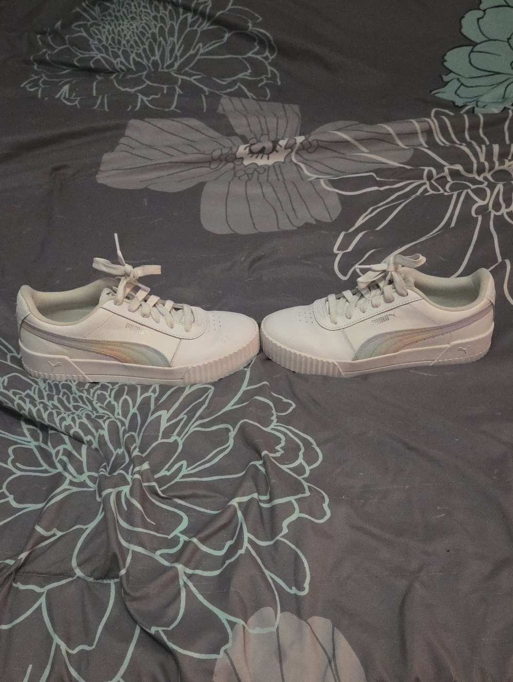 Puma Women's White Sneakers with Iridescent Stripe